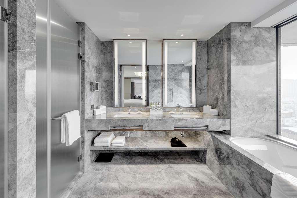 Doubletree By Hilton Taipei Zhongshan Extérieur photo